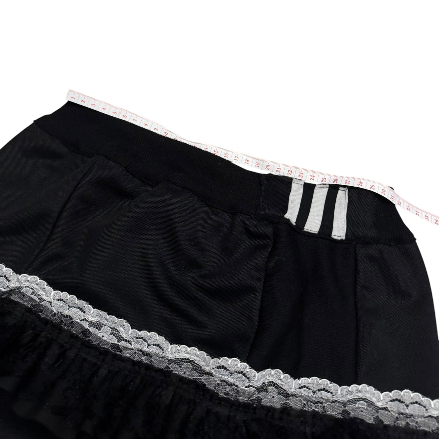 Adidas upcycle spódniczka  alternative coquette Y2K z koronką – unikat ♻️🖤